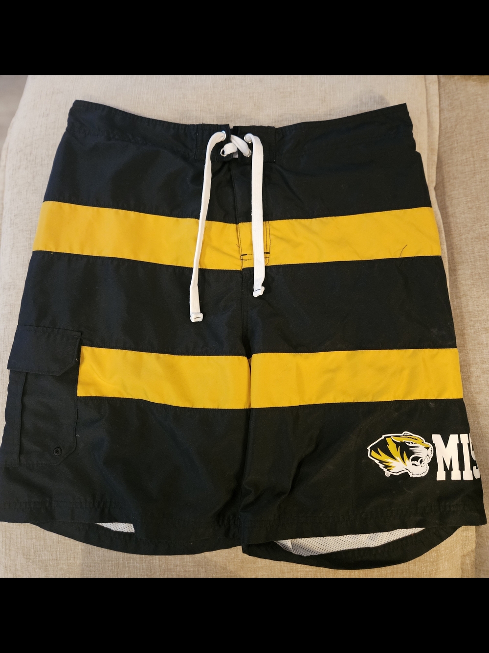 🎉 4 Items/$15 🎉 Knights Apparel Black and Yellow Men's Swim Board Shorts